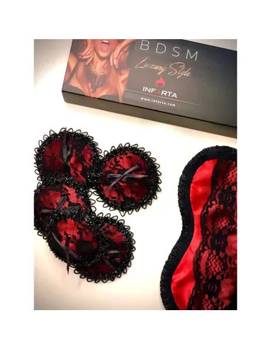 Antifaz y pezoneras de raso y puntilla color rojo pasión -infarta sens- | Infarta fetish | Accesorios y outfits